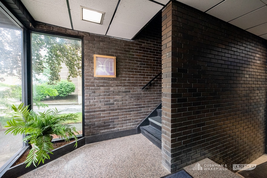 7311 Valley View Dr, Independence, OH for lease - Interior Photo - Image 3 of 7