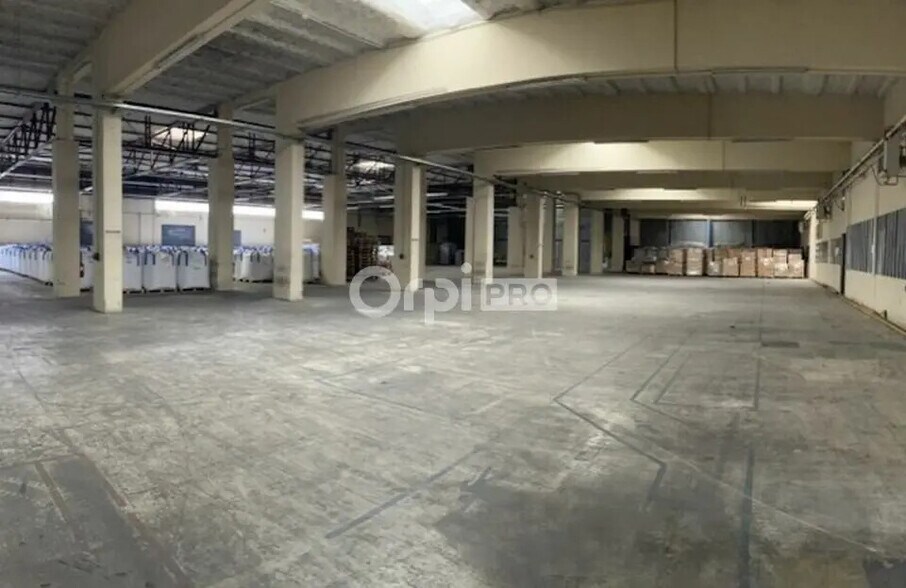 Industrial in Longvic for lease - Building Photo - Image 3 of 4