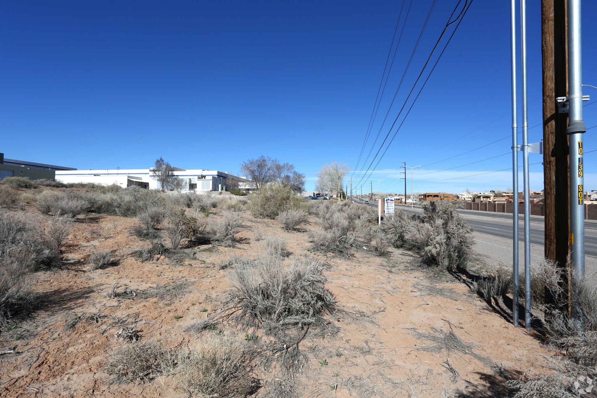 561 Vortex Rd NE, Rio Rancho, NM for sale Primary Photo- Image 1 of 3