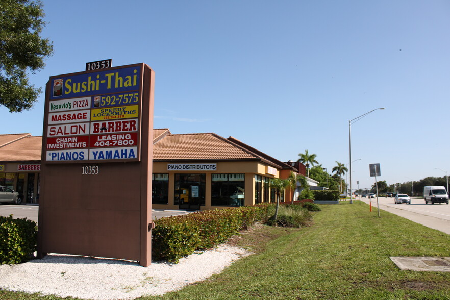 10353 Tamiami Trl N, Naples, FL for lease - Building Photo - Image 3 of 4