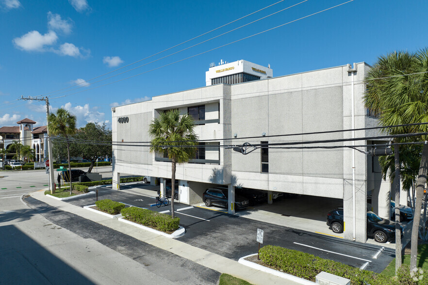 4800 N Federal Hwy, Fort Lauderdale, FL for lease - Building Photo - Image 1 of 11