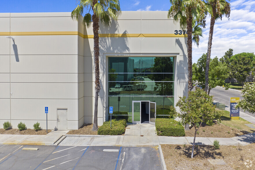 3370 Enterprise Dr, Bloomington, CA for lease - Building Photo - Image 3 of 8