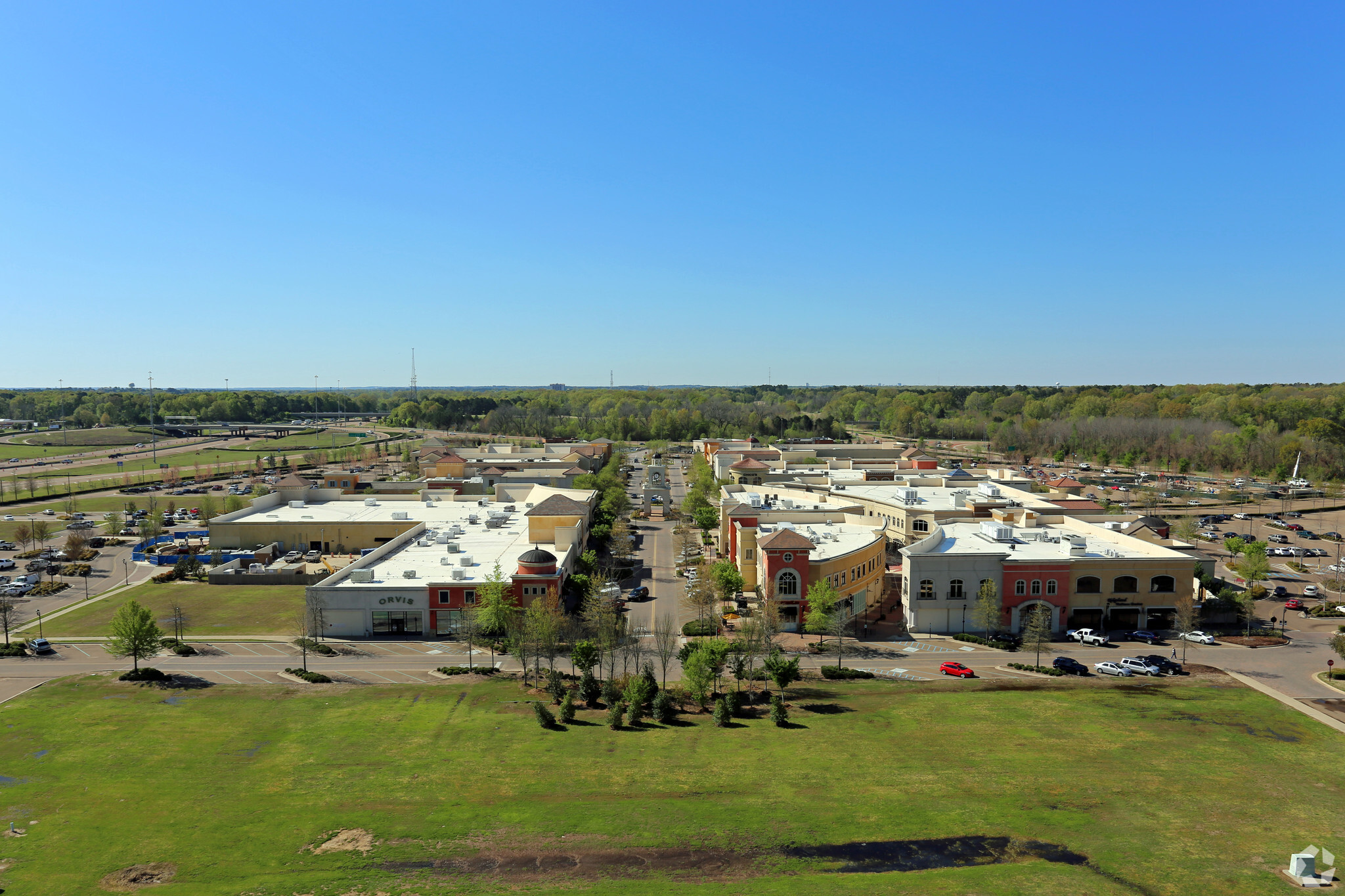 1000 Highland Colony Pky, Ridgeland, MS for lease Primary Photo- Image 1 of 9