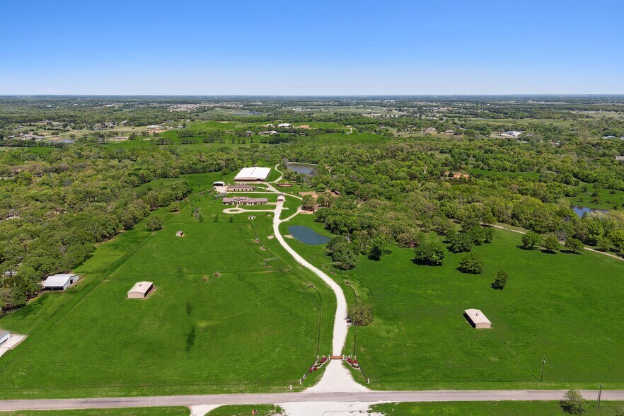 367 Anderson Rd, Whitesboro, TX for sale - Building Photo - Image 1 of 1