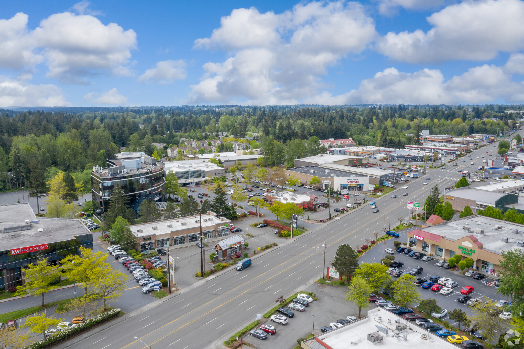 910 SE Everett Mall Way, Everett, WA 98208 - Rand's 910 Center | LoopNet