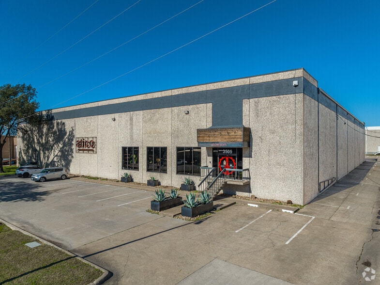 3505 Garden Brook Dr, Farmers Branch, TX for sale - Primary Photo - Image 1 of 14