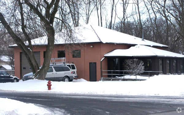 38834 N Sheridan Rd, Beach Park, IL for sale - Primary Photo - Image 1 of 1