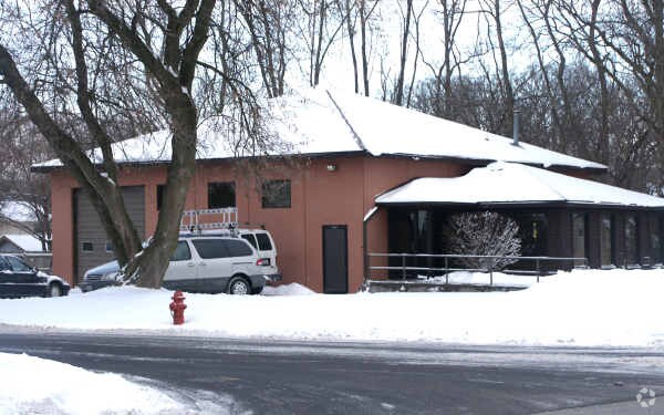 38834 N Sheridan Rd, Beach Park, IL for sale Primary Photo- Image 1 of 1