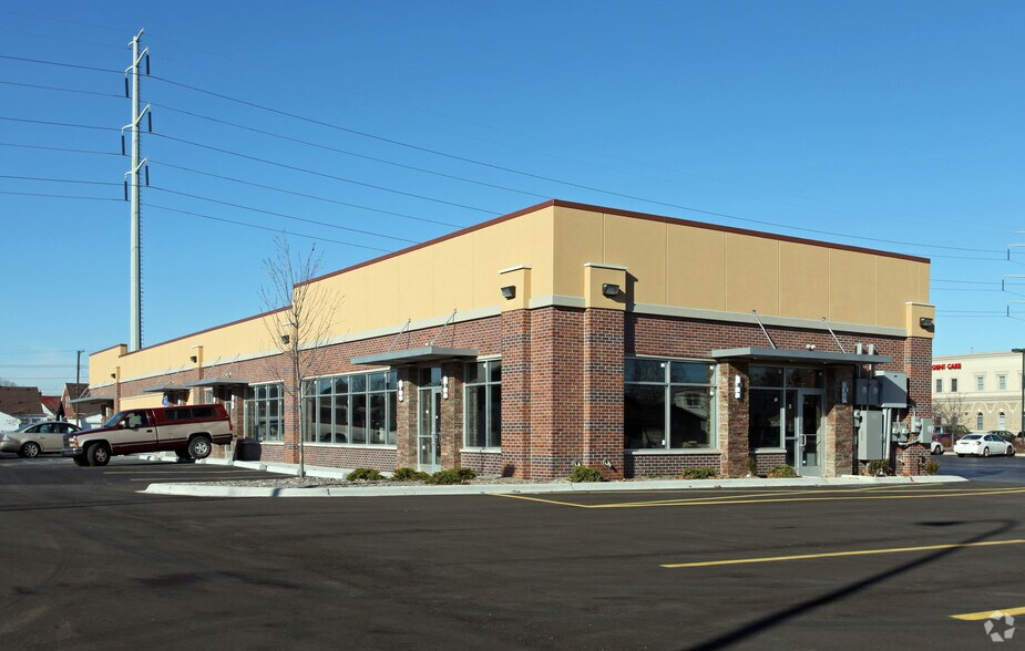 46184622 Greenfield Rd, Dearborn, MI 48126