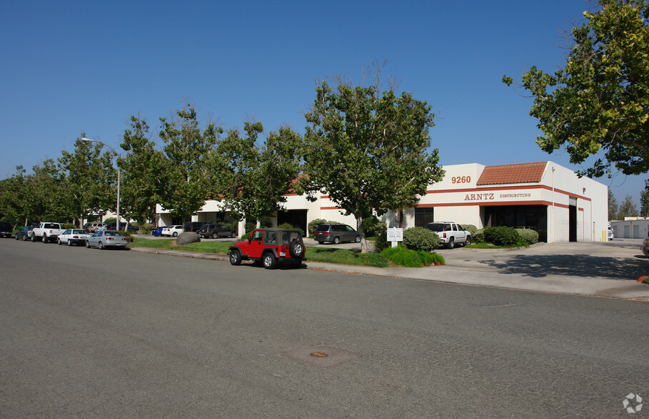 9260 Isaac St, Santee, CA for lease - Primary Photo - Image 1 of 6