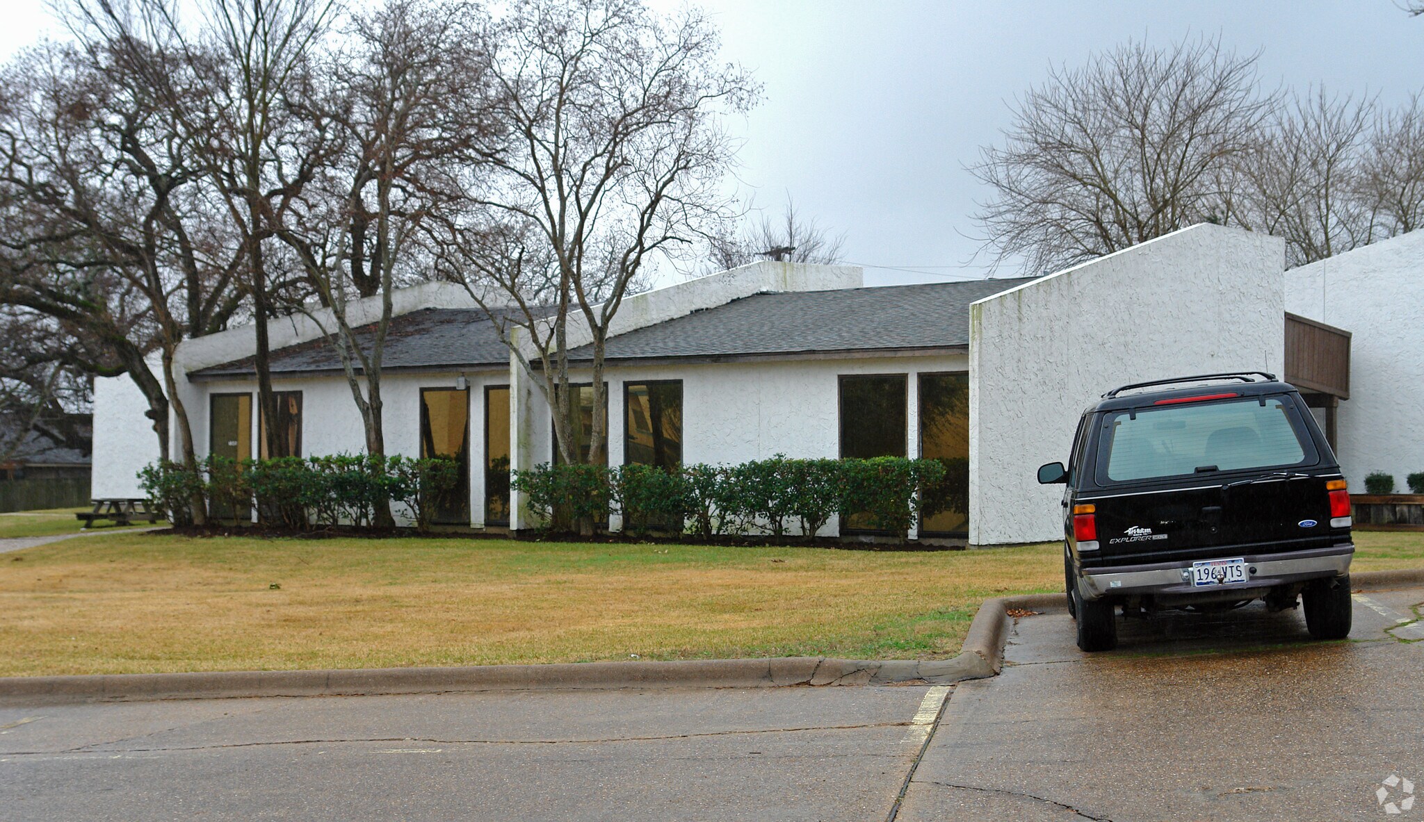 1800-1880 Greenfield Plz, Bryan, TX for sale Primary Photo- Image 1 of 1
