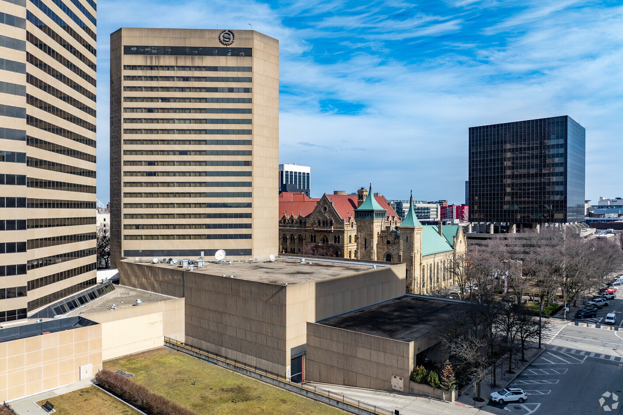 75 E State St, Columbus, OH for sale Primary Photo- Image 1 of 1