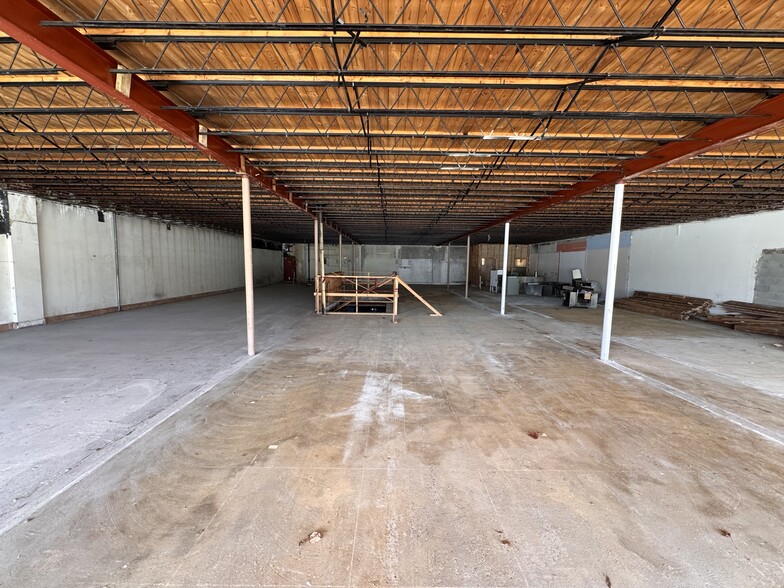 1231 Montlieu Ave, High Point, NC for sale - Building Photo - Image 3 of 6