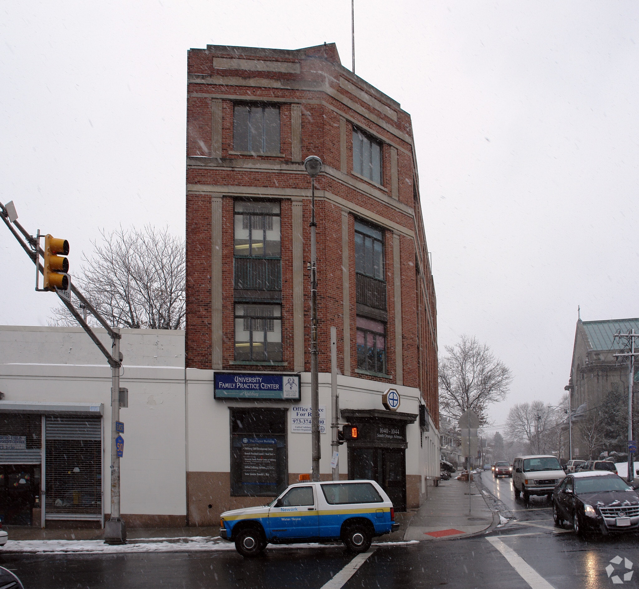 205 S Orange Ave Newark Nj 07103 77 - 9dqoi8y