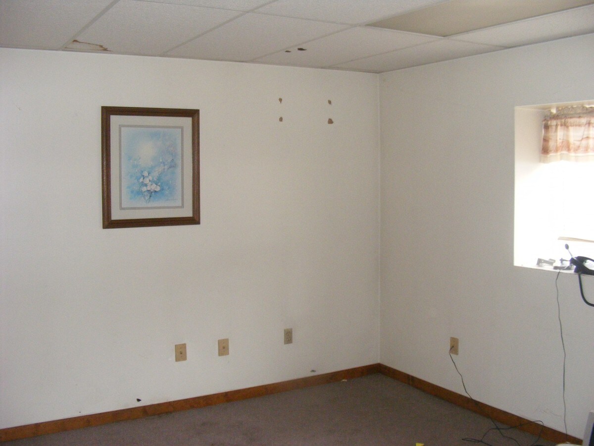 3982 Main St, Adamsville, PA 16110