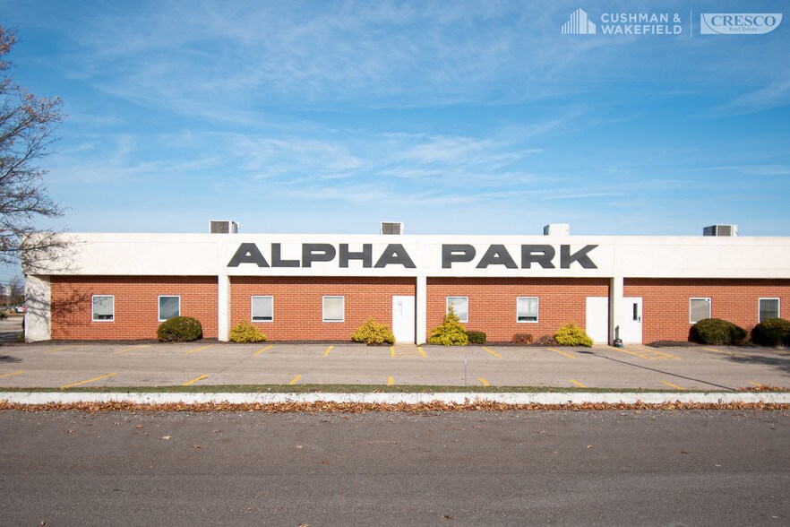 200-298 Alpha Park, Highland Heights, OH for lease - Building Photo - Image 1 of 4