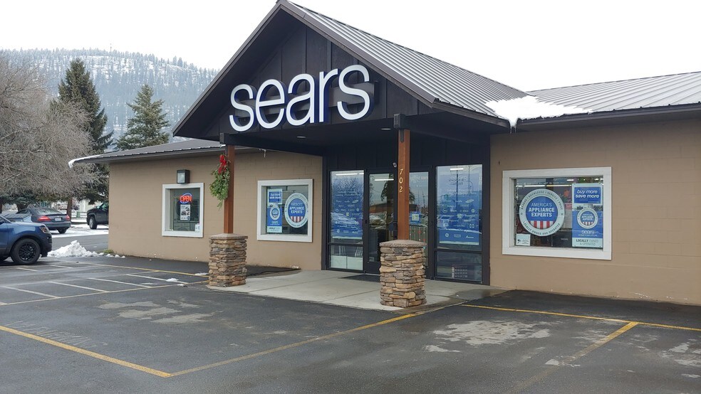 702 N Highway, Colville, WA, 99114 Freestanding Property For Sale