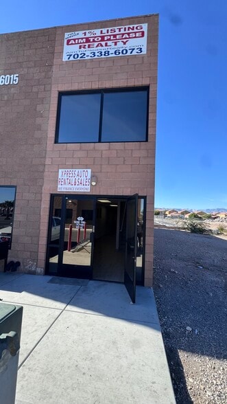 6015 S Rainbow Blvd, Las Vegas, NV for sale - Building Photo - Image 1 of 17