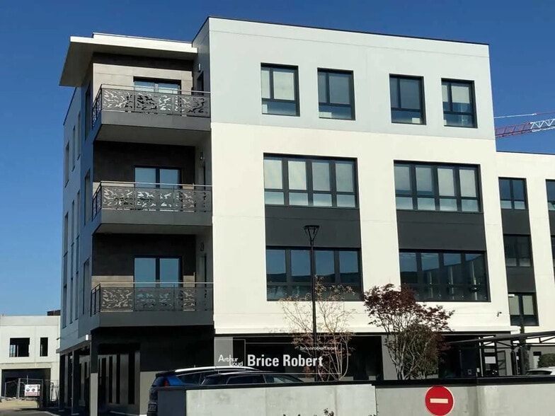 54 Rue Marcel Dassault, Genas for lease - Building Photo - Image 3 of 15