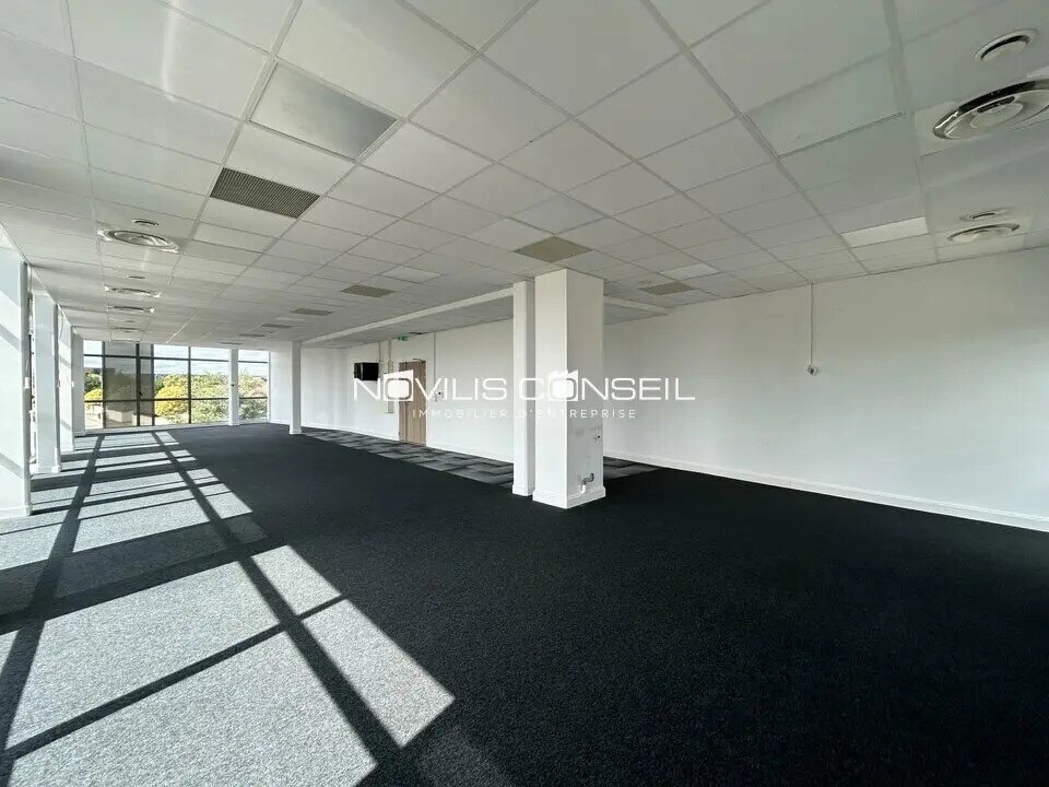 Office in Colomiers for lease Interior Photo- Image 1 of 7