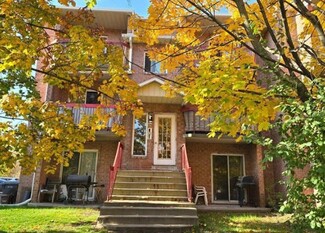 More details for 272 Rue Coulonge, Longueuil, QC - Multifamily for Sale