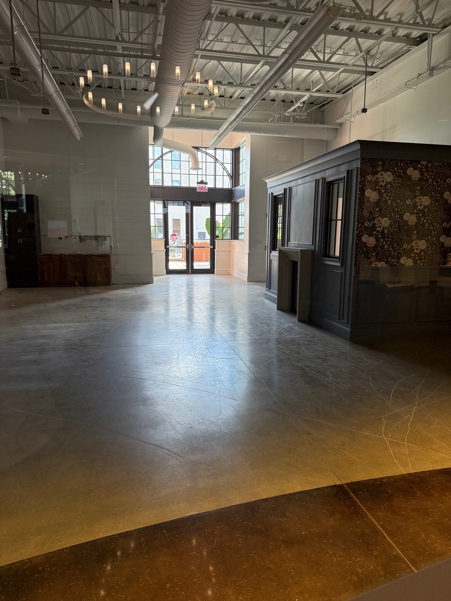 200 S Rangeline Rd, Carmel, IN for lease Interior Photo- Image 1 of 2