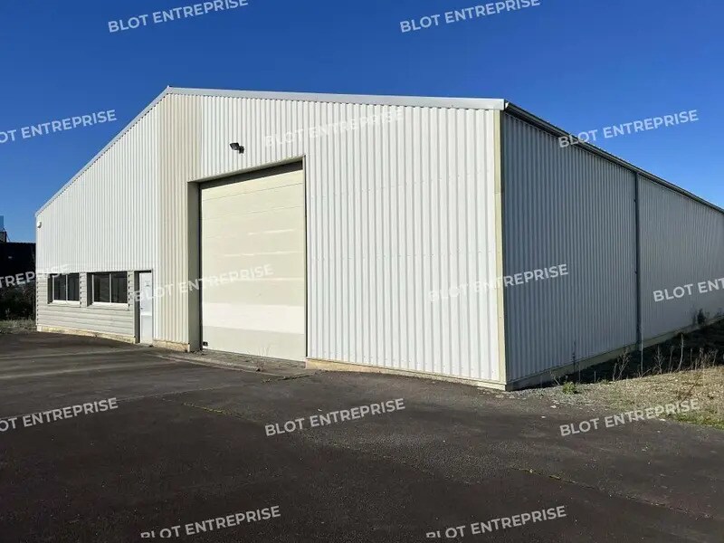 Office in Guichen for lease Building Photo- Image 1 of 10