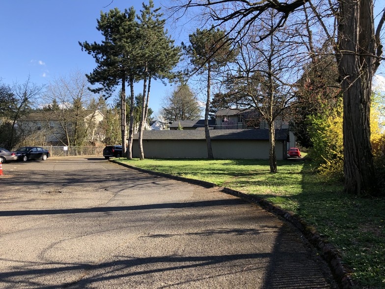 13410 SE Powell Blvd, Portland, OR for sale - Building Photo - Image 3 of 40