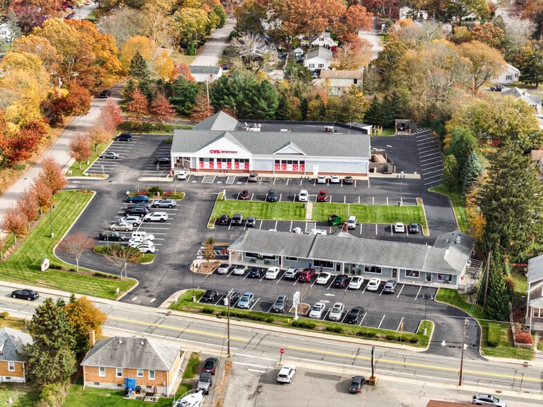 500 Main Rd, Tiverton, RI for sale - Building Photo - Image 2 of 9