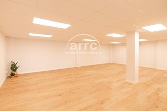 Retail in Vilassar de Mar, Barcelona for lease Interior Photo- Image 2 of 5