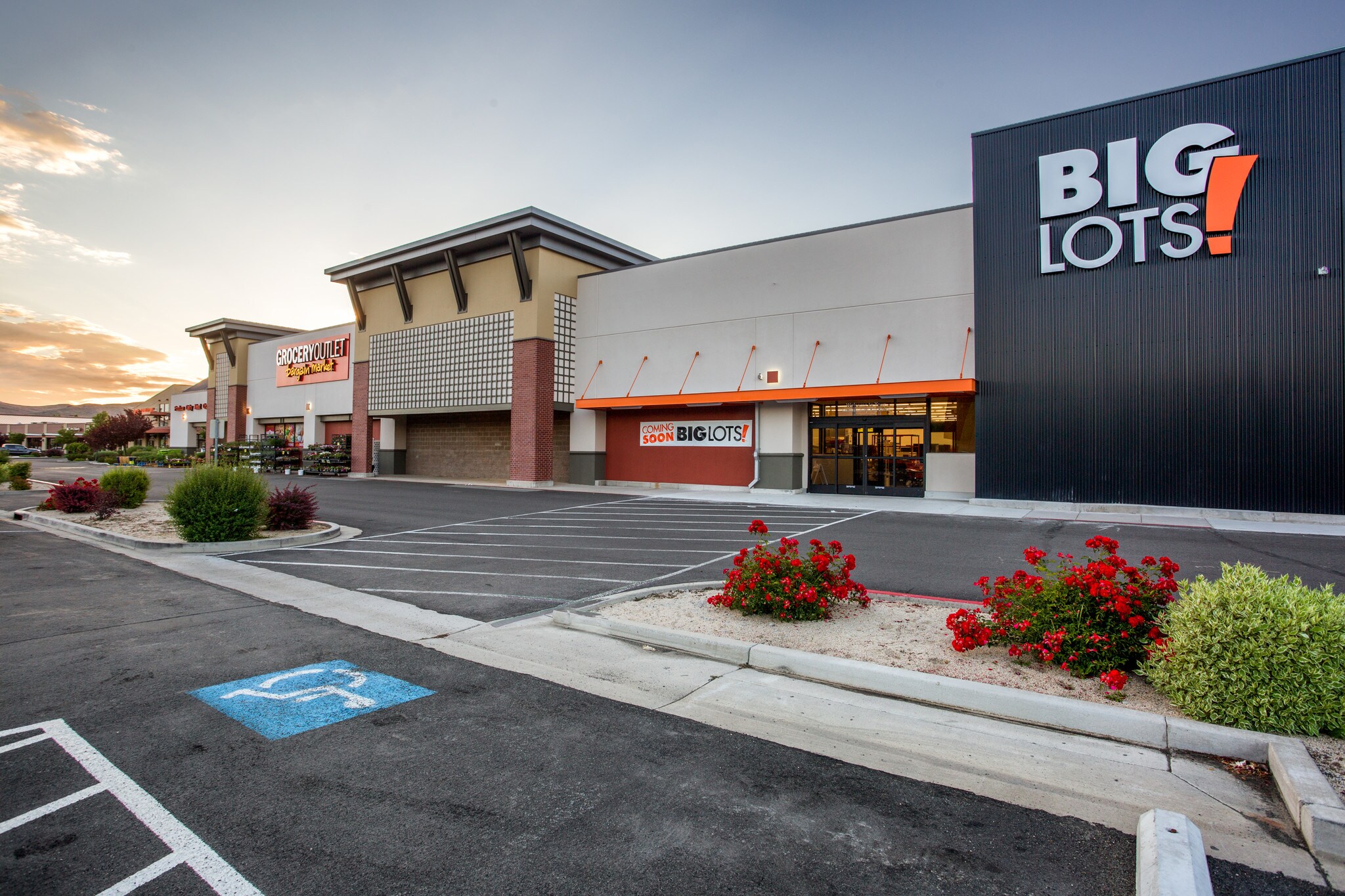 12001390 Disc Dr, Sparks, NV 89436 Spanish Springs Center