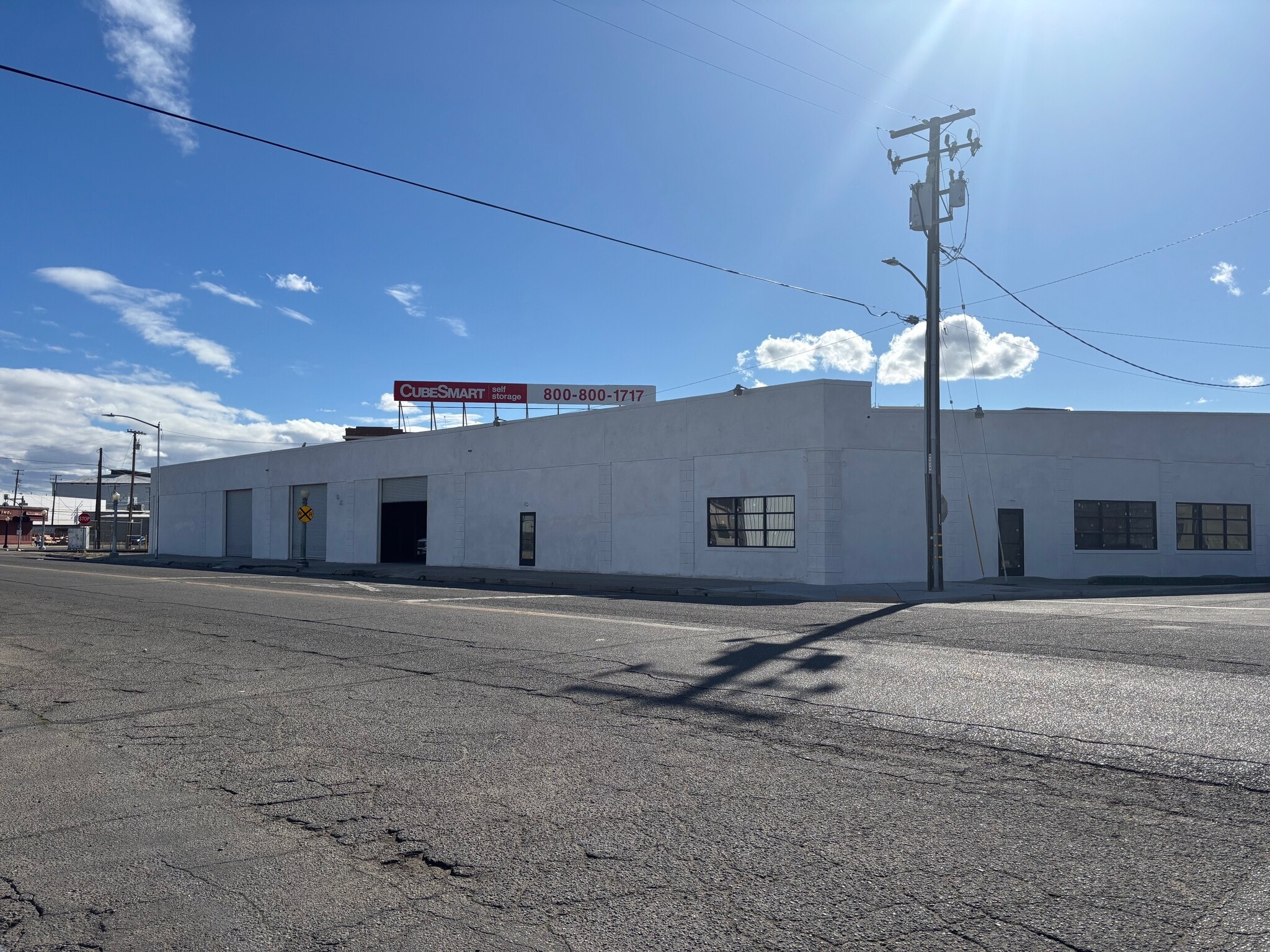 165 Broadway St, Fresno, CA for lease Building Photo- Image 1 of 10