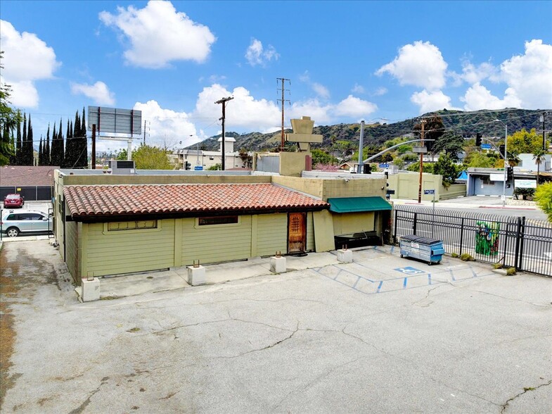 1412 Colorado Blvd, Los Angeles, CA for sale - Building Photo - Image 1 of 1