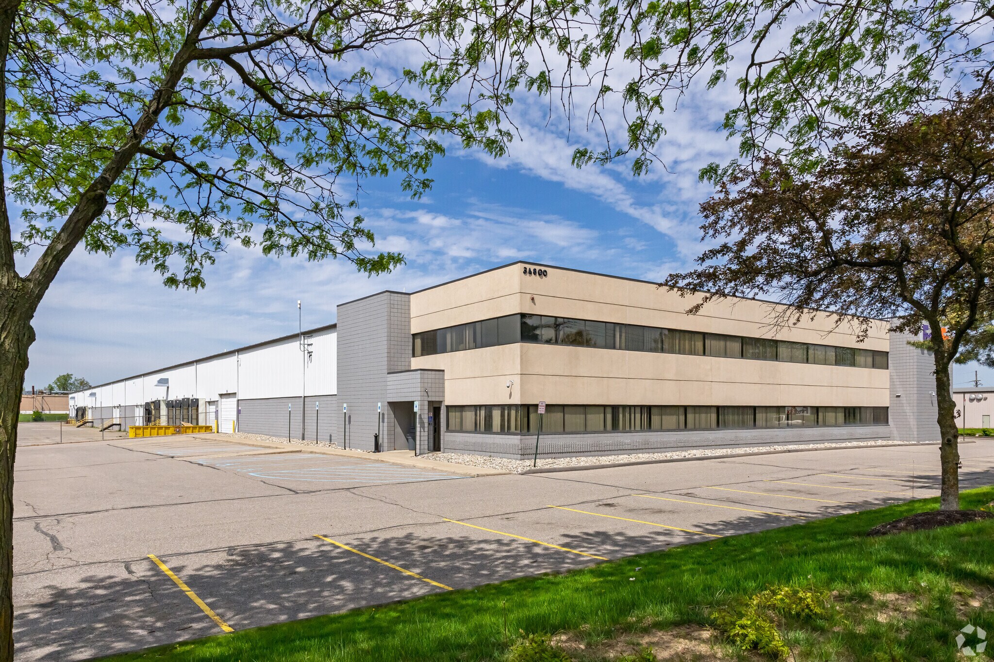 34800 Goddard Rd, Romulus, MI for sale Primary Photo- Image 1 of 1