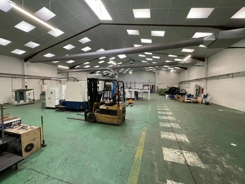 Industrial in La Chapelle-sur-Erdre for sale Building Photo- Image 1 of 7