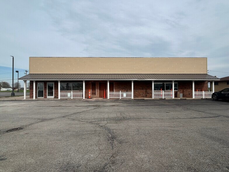 1506 S Main St, Red Bud, IL for lease - Building Photo - Image 1 of 1