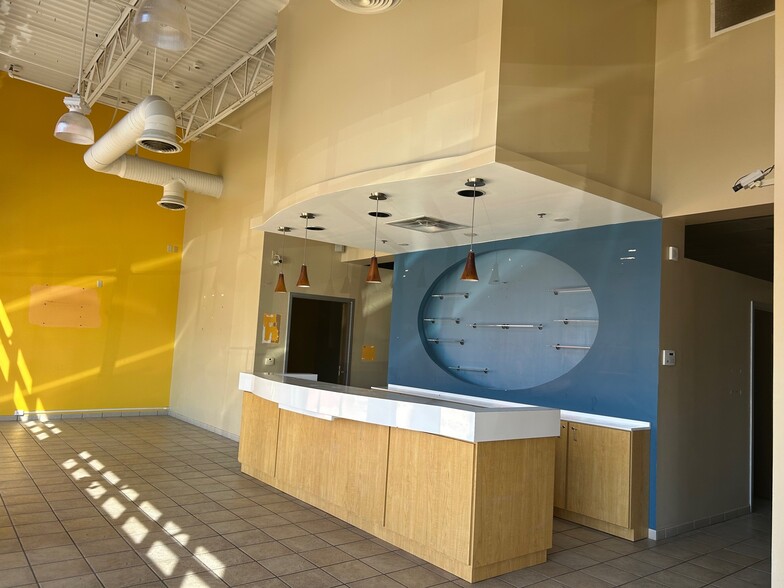 1134-1150 N Germantown Pky, Cordova, TN for lease - Building Photo - Image 3 of 19