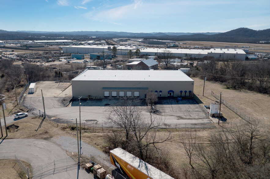 7145 Centennial Blvd, Nashville, TN for sale - Building Photo - Image 1 of 1