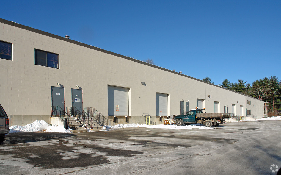 10 Commerce Park N, Bedford, NH for lease - Building Photo - Image 2 of 29