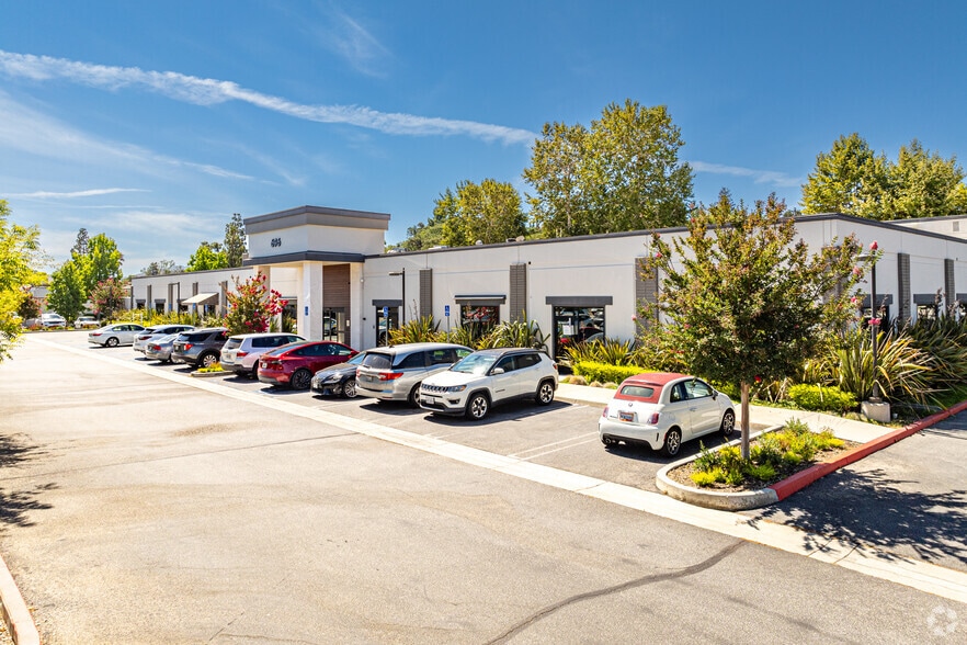 696 Hampshire Rd, Westlake Village, CA for lease - Primary Photo - Image 1 of 4