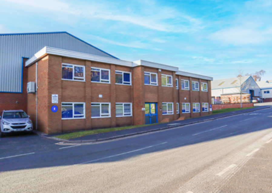 First Ave, Kingswinford for sale Building Photo- Image 1 of 1