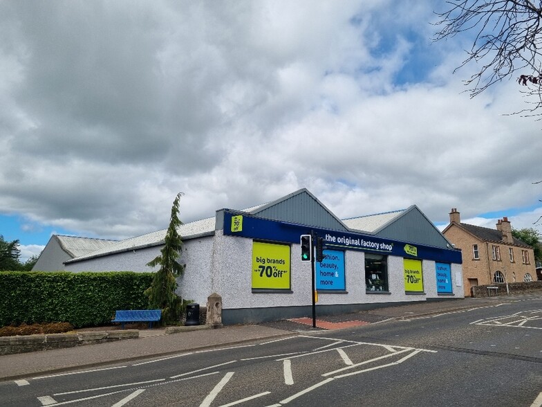 167-169 Castle St, Forfar for lease - Building Photo - Image 2 of 3