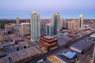 999 8th St SW, Calgary, AB - AERIAL  map view