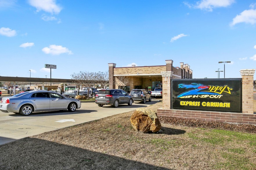 555 S Jackson St, Jacksonville, TX for sale - Building Photo - Image 1 of 1