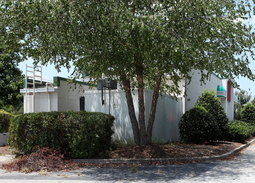 109 Vandora Springs Rd, Garner, NC for sale - Building Photo - Image 2 of 2