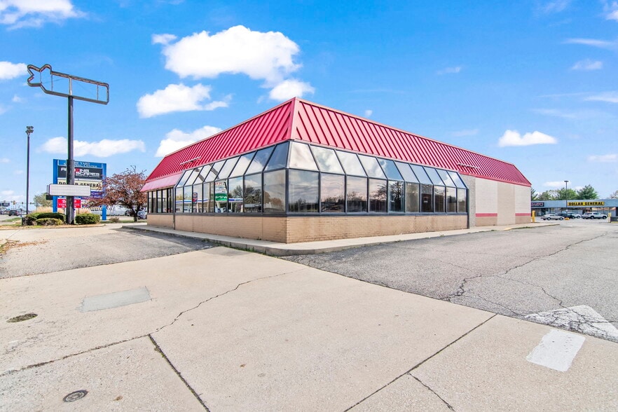 1700 Wabash Ave, Springfield, IL for sale - Building Photo - Image 2 of 12