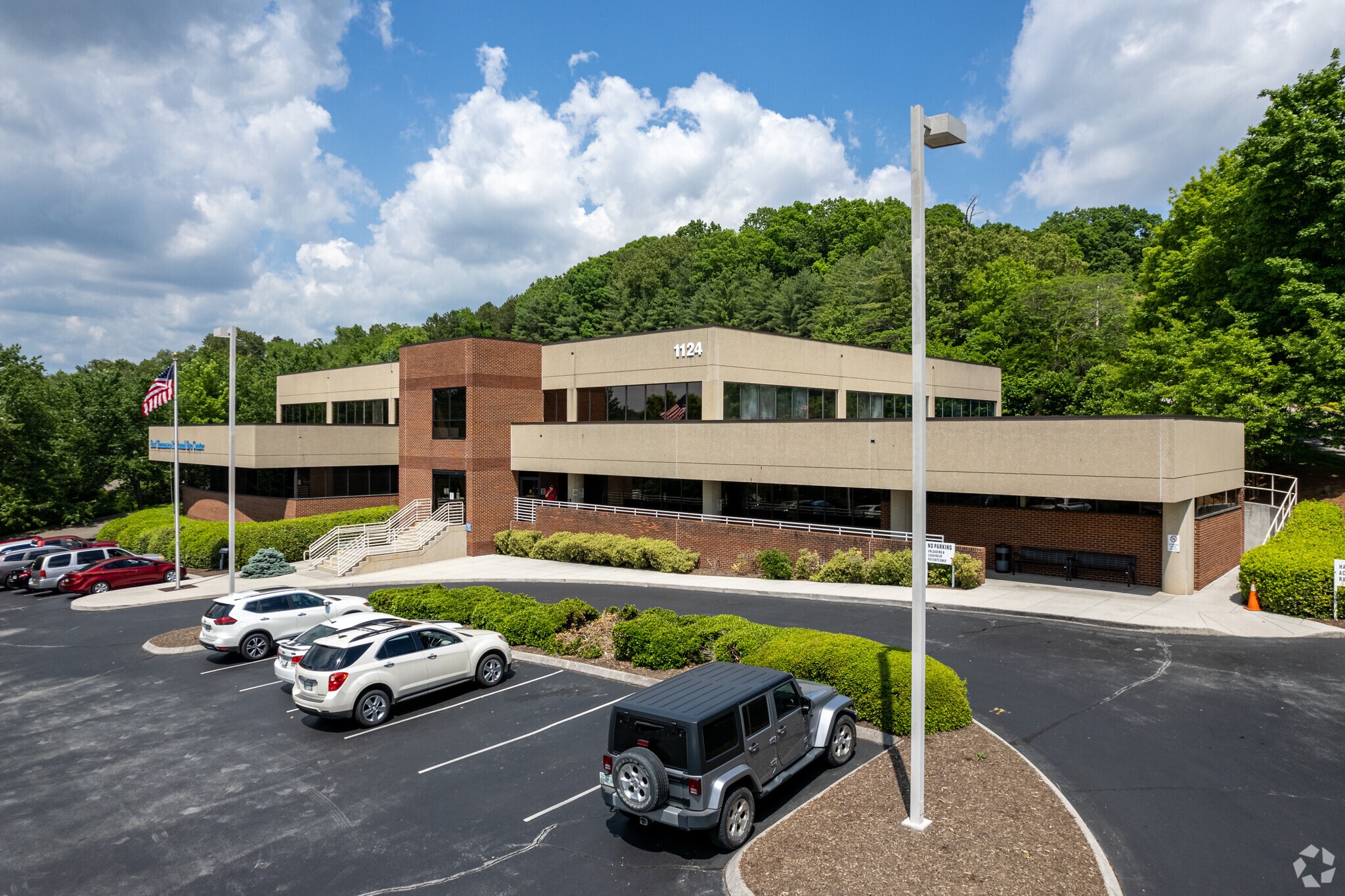 1124 E Weisgarber Rd, Knoxville, TN for lease Primary Photo- Image 1 of 6
