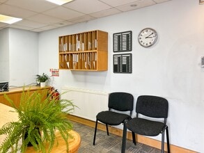 1 Edison Rd, Aylesbury for lease Interior Photo- Image 2 of 12