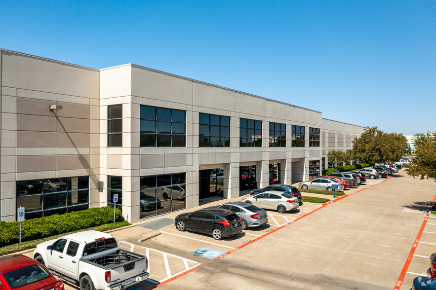 3801 E Plano Pky, Plano, TX for lease - Building Photo - Image 2 of 7