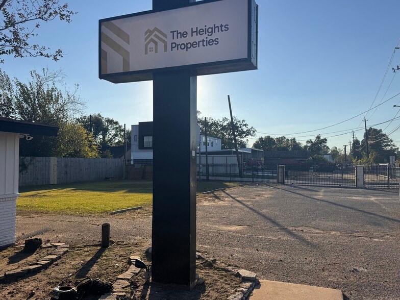 1212 Crosstimbers St, Houston, TX for sale - Building Photo - Image 3 of 16